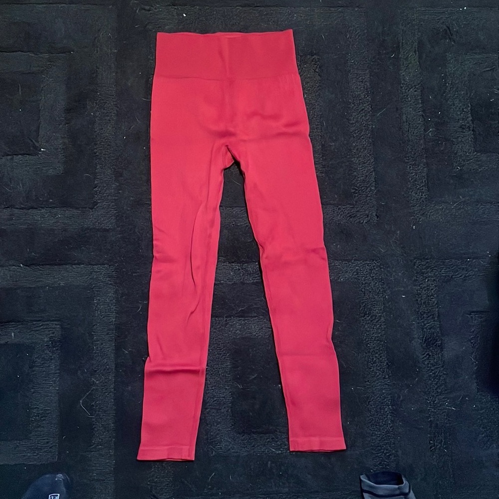 Zella red ribbed leggings